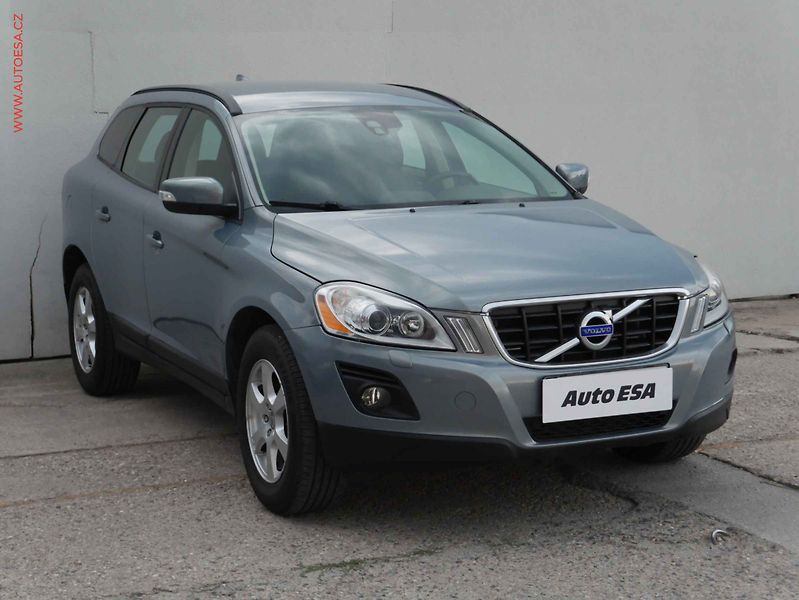 Volvo XC60 (2009) 2.4D AWD, AT, park.čidla - fotografie inzerátu