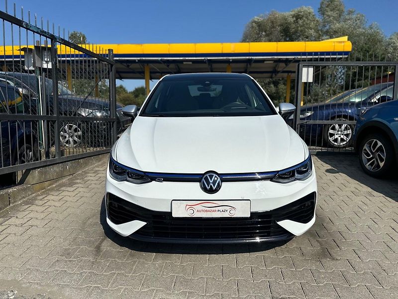 Volkswagen Golf (2021) R 235kW PANOR.NAVI,100%KM - fotka 2 z 24