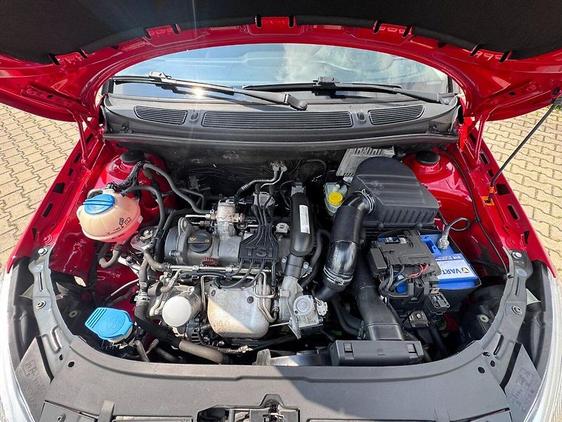 Škoda Fabia (2011) 1,2 TSI 63 KW KM STK - fotka 39 z 49