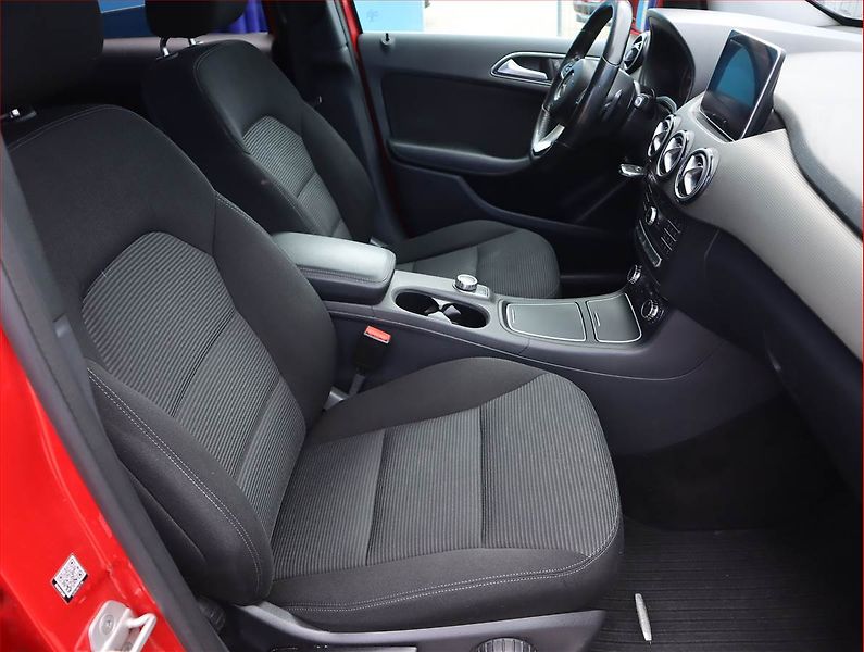 Mercedes-Benz Třídy B (2015) B 180 CDI, Automat, Serv.kniha - fotka 9 z 20