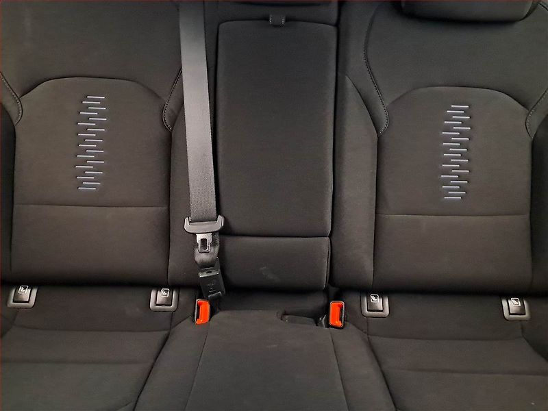 Hyundai i30 (2018) Go! 1.4 T-GDI, Navi, Tempomat - fotka 10 z 18