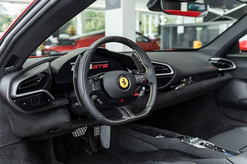 Ferrari 296 GTS (2024) Lift/Daytona - fotka 5 z 22