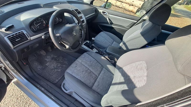 Peugeot 407 1.8i Klima - fotka 16 z 23