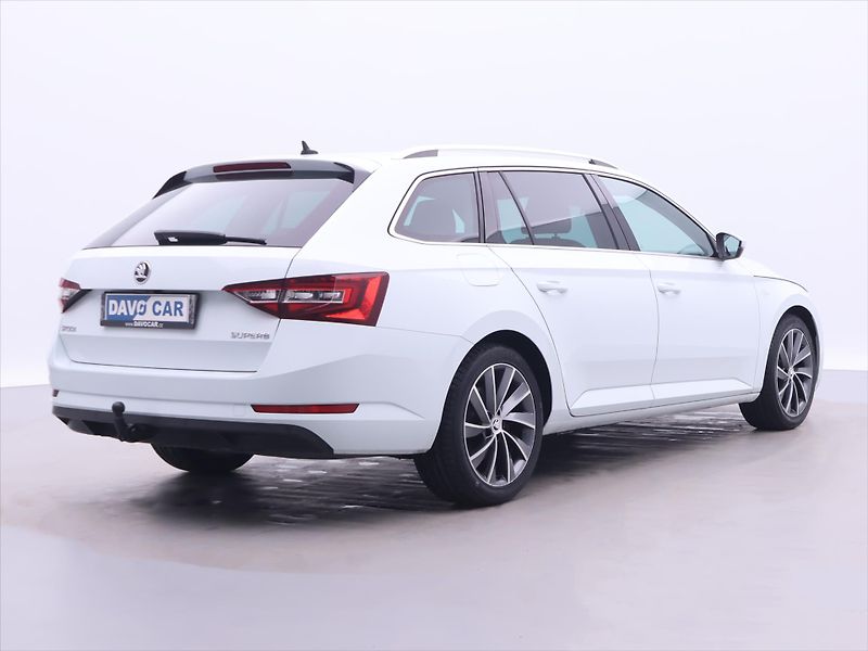 Škoda Superb 2,0 TDI 140kW DSG L&K Xenon - fotka 7 z 46