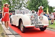 Poslední dubnovou sobotu bude na trávnících v areálu Galerie Golf Hostivař k vidění zhruba padesátka špičkových historických automobilů.