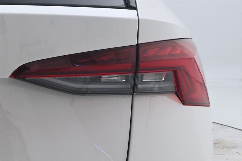 Škoda Octavia 2,0 TDI 110kW DSG Ambition Zár - fotka 29 z 30