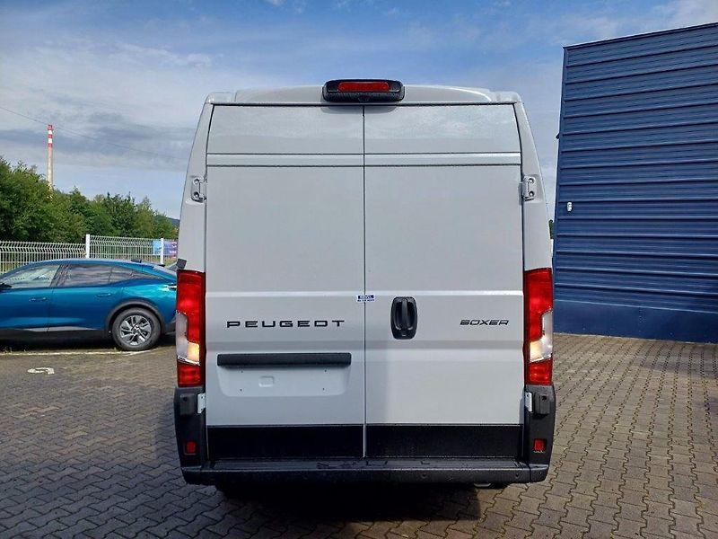 Peugeot Boxer (2026) Furgon 3300 L2H2 BlueHDi 140k  - fotka 8 z 16