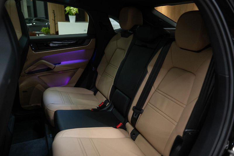Porsche Cayenne (2025) S COUPÉ 4.0 V8 349KW VZDUCH TZ - fotka 33 z 52