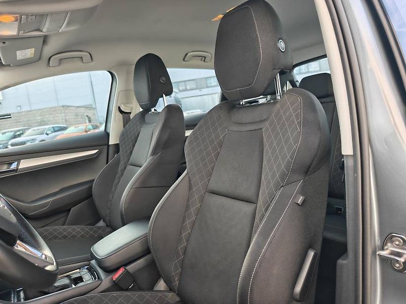 Škoda Karoq Ambition 1,5TSI - fotka 6 z 23