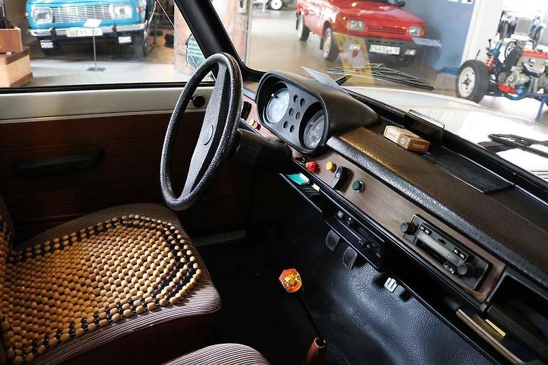 Wartburg 353 z prvního roku výroby.