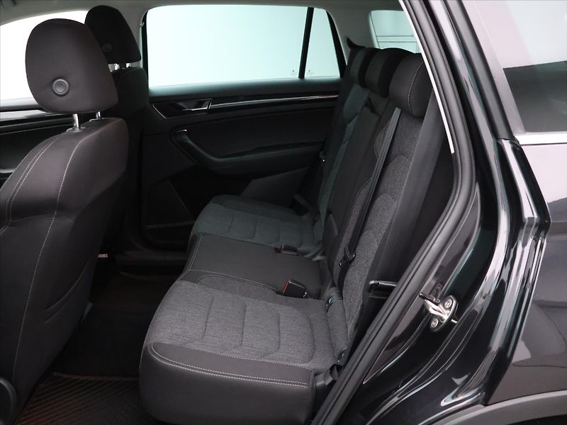 Škoda Kodiaq 2,0 TDI 140kW Style Navi - fotka 15 z 33