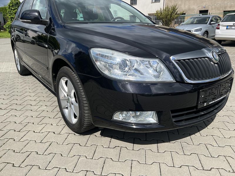 Škoda Octavia 1,2TSi DSG combi Autoklima - fotka 8 z 43
