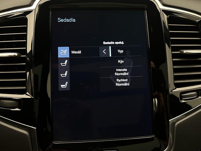 Volvo XC90 B5 AWD INSCRIPTION AUT 7 MÍST - fotka 45 z 50