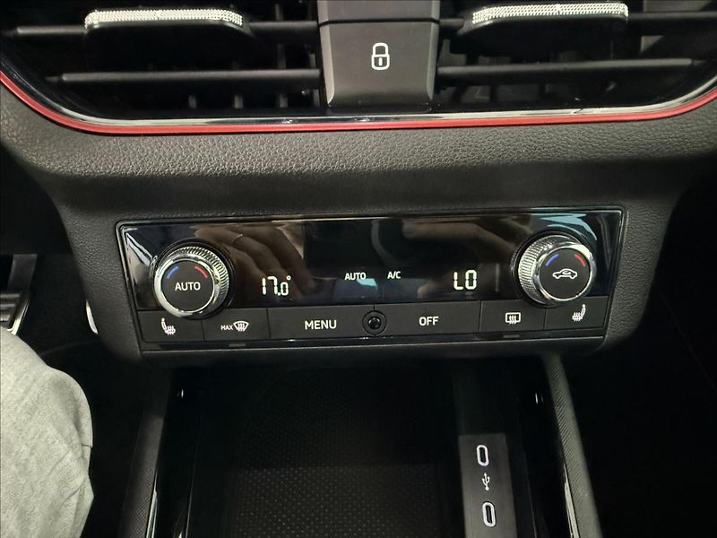 Škoda Scala 1,0   TSI 85kW,SERVISKA,1. MAJ - fotka 19 z 26