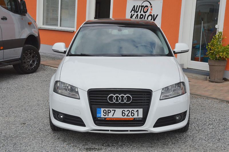 Audi A3 (2009) 2.0 TDi 103kW DSG PANORAMA - fotka 2 z 31