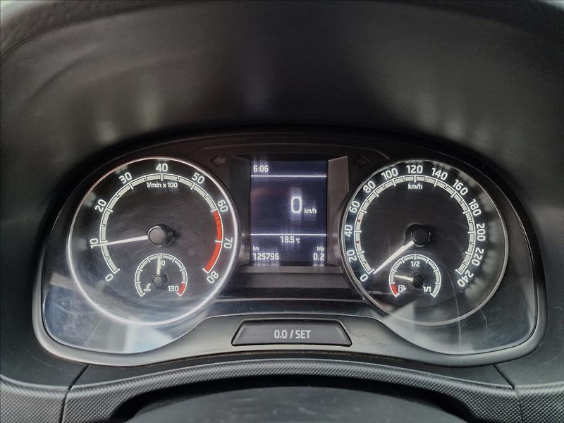 Škoda Fabia 1.0TSI Tour, původ ČR, 1.Maj. - fotka 22 z 49