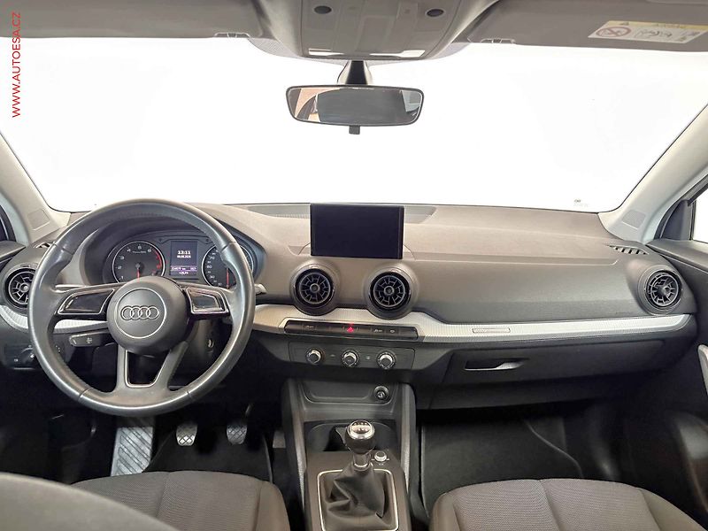 Audi Q2 (2017) 1.0 TFSi, AC - fotka 8 z 13
