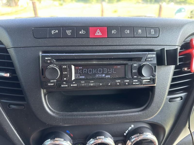 Iveco (2016) 70C 3.0  - fotka 18 z 21