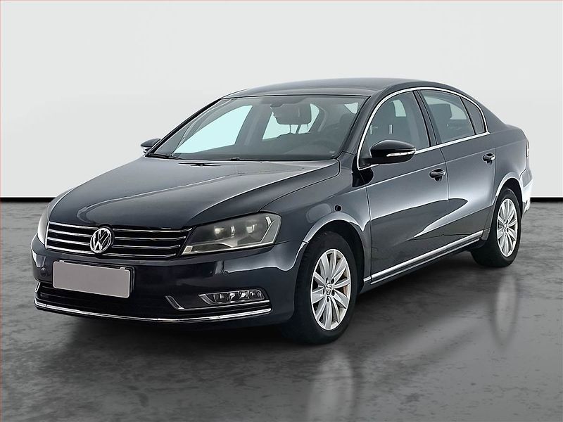 Volkswagen Passat (2011) 1.6 TDI, Tempomat - fotka 2 z 18