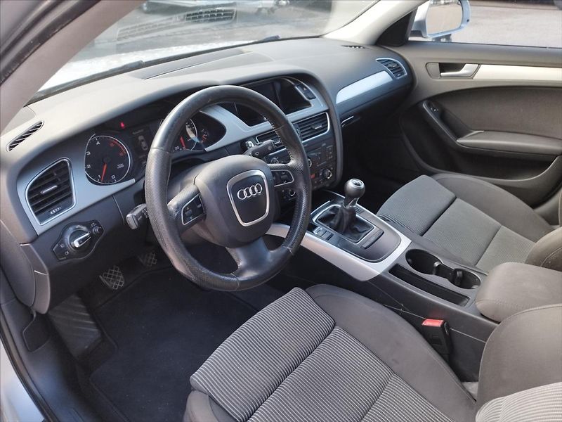 Audi A4 2,0  TDi - fotka 5 z 10