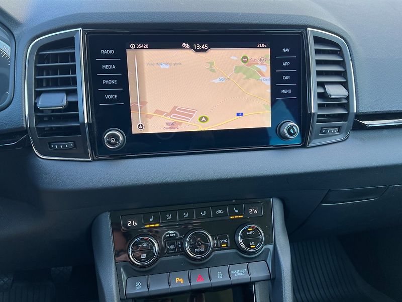Škoda Karoq (2022) 2.0TDi Style+! Tažné! ČR+1.maj - fotka 16 z 40