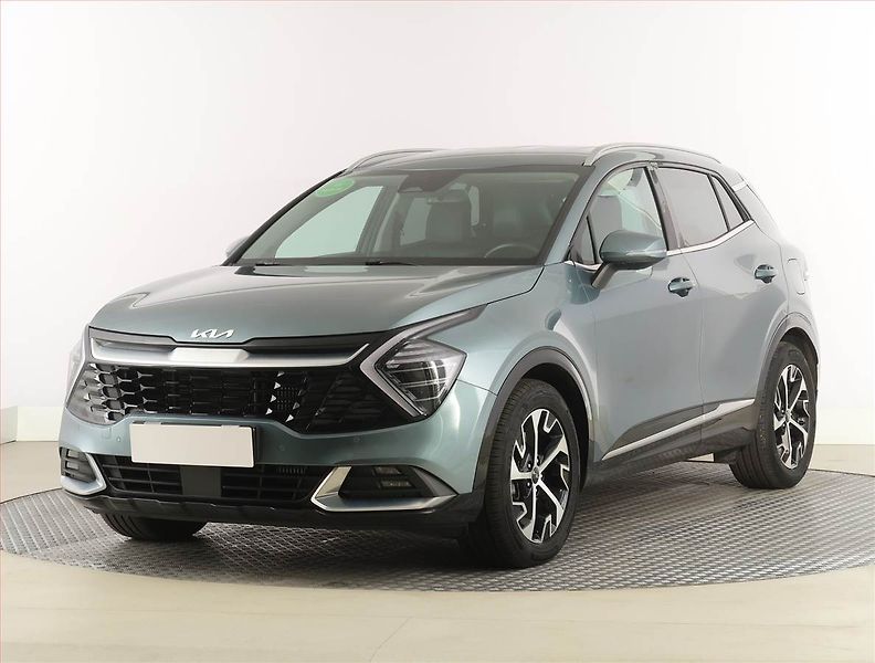 Kia Sportage (2023) 1.6 T-GDI MHEV - fotka 2 z 28