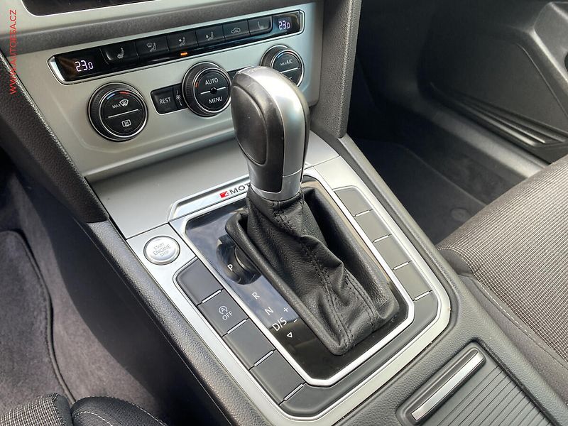Volkswagen Passat (2018) 2.0 TDi 4x4, Comfortline, DSG - fotka 19 z 19