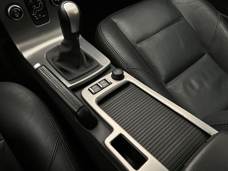 Volvo C70 MOMENTUM - fotka 24 z 33