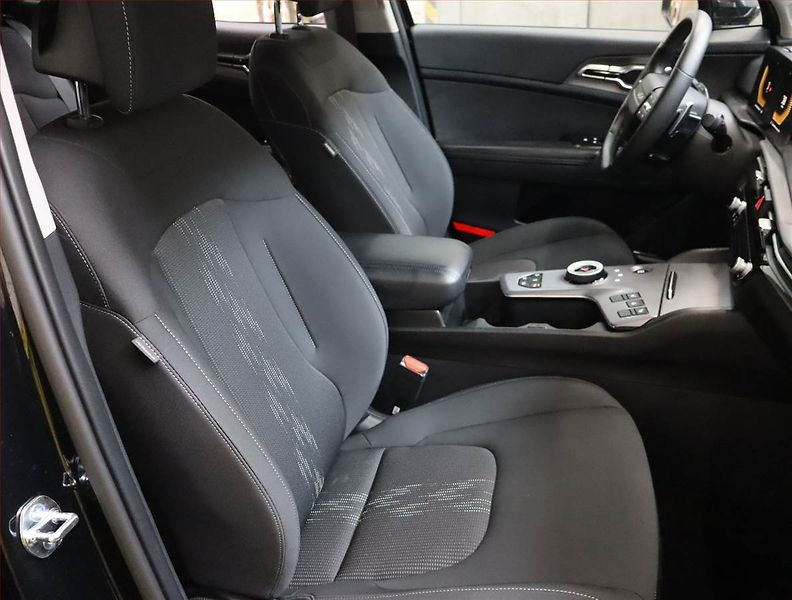 Kia Sportage (2025) 1.6 T-GDI, EXCLUSIVE, AUTOMAT - fotka 9 z 22