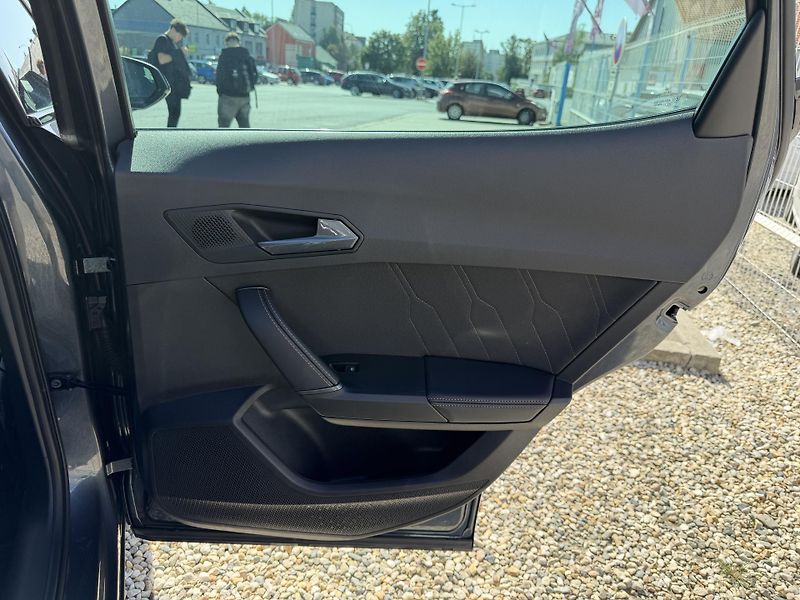 Cupra Formentor 1,5 eTSi/110kW - DSG - fotka 61 z 92