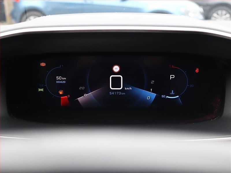 Peugeot 2008 (2021) GT Line 1.2 PureTech, Automat - fotka 9 z 22