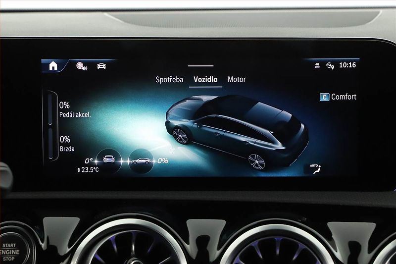 Mercedes-Benz CLA (2025) 200, AMG Line, Matrix, Kamera - fotka 17 z 27