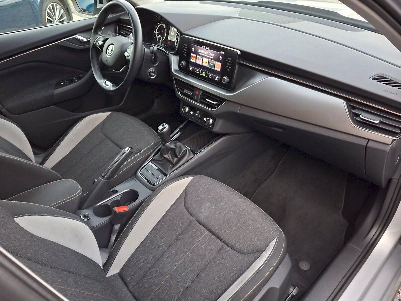 Škoda Kamiq (2023) Style 1,0TSi 81kW - fotka 14 z 35