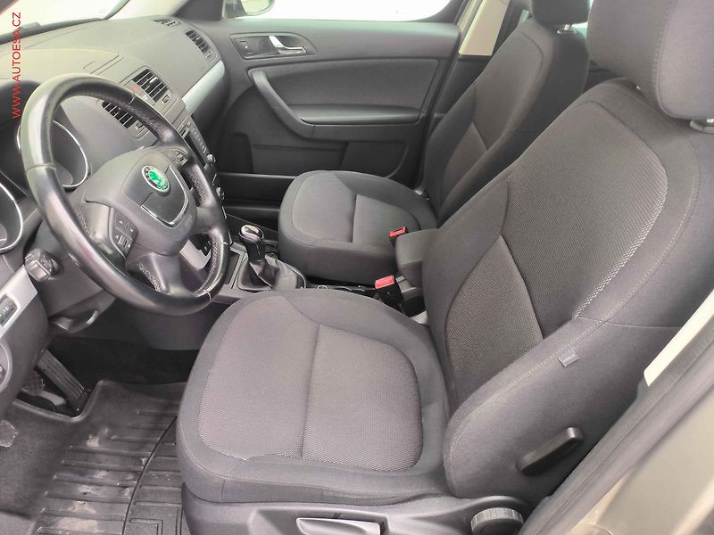 Škoda Yeti (2012) 2.0 TDi, Ambition, TZ, +kola - fotka 9 z 18