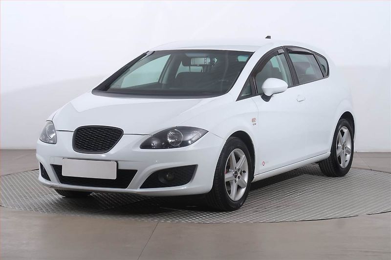 Seat Leon (2011) 1.2 TSI, Serv.kniha, Tempomat - fotka 2 z 17