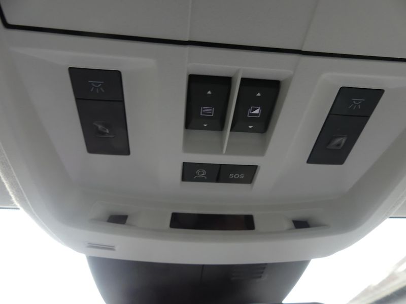 Citroën C5 Aircross (2026) MAX Plug-in Hybrid 195k Aut. - fotka 18 z 24