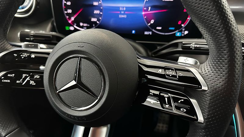 Mercedes-Benz GLC ZÁRUKA / TOP STAV  - fotka 44 z 48