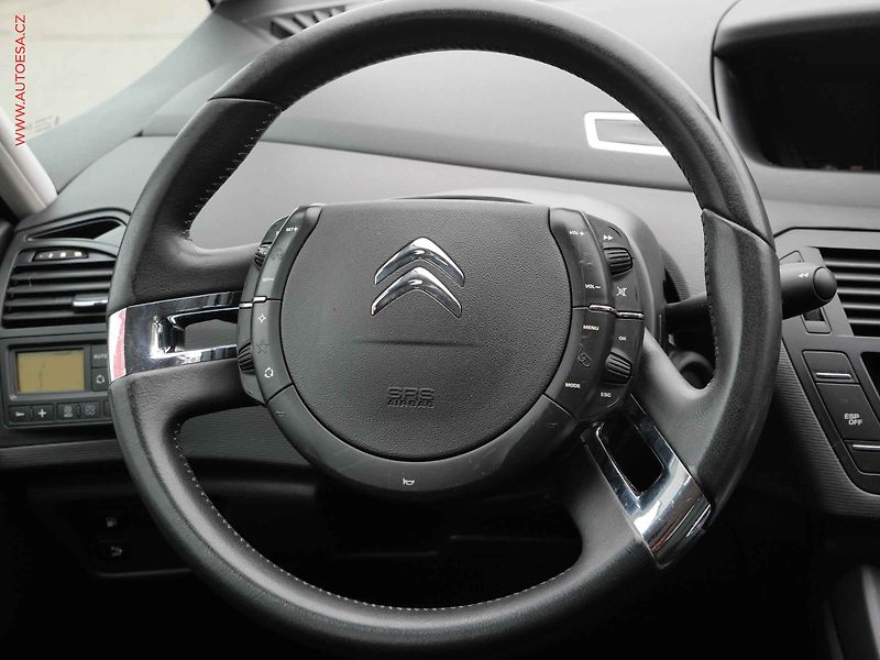 Citroën C4 Picasso (2011) 1.6HDi, 1.maj,ČR, Tendance - fotka 14 z 20