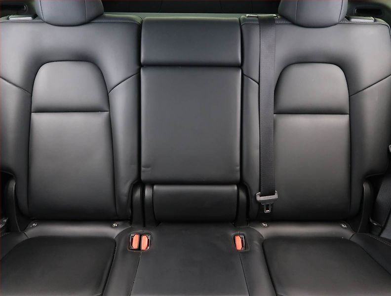 Tesla Model Y (2023) Standard LFP 64kWh, SoH 94% - fotka 10 z 31