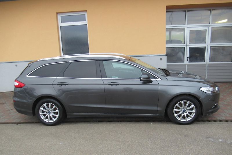 Ford Mondeo 2.0 TDCi AUT. KLIMA NAVIGACE - fotka 2 z 18