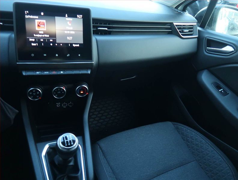 Renault Clio (2020) 1.0 TCe, Tempomat - fotka 12 z 15