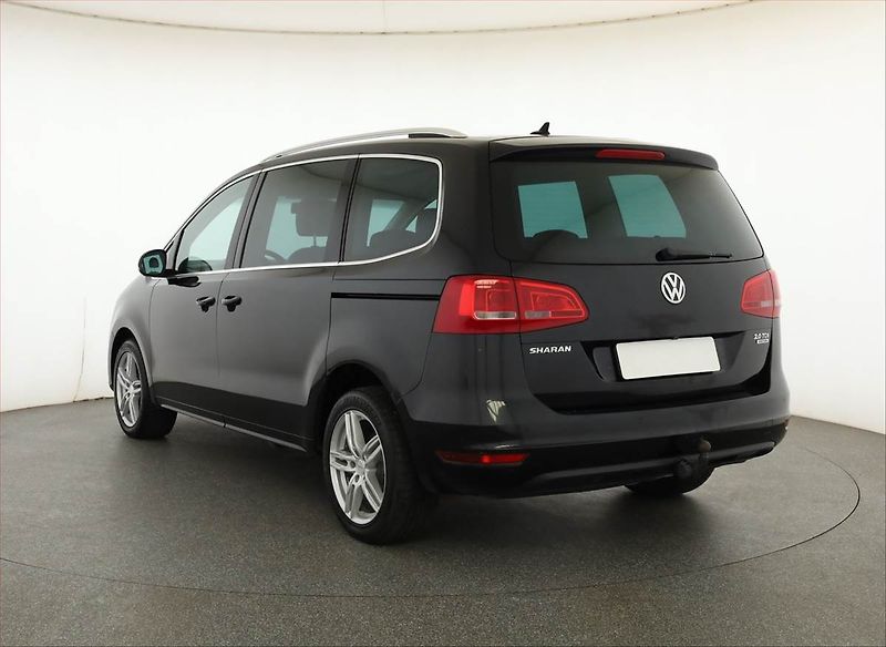 Volkswagen Sharan (2013) 2.0 TDI, 4X4, 7 míst, Kůže - fotka 4 z 23