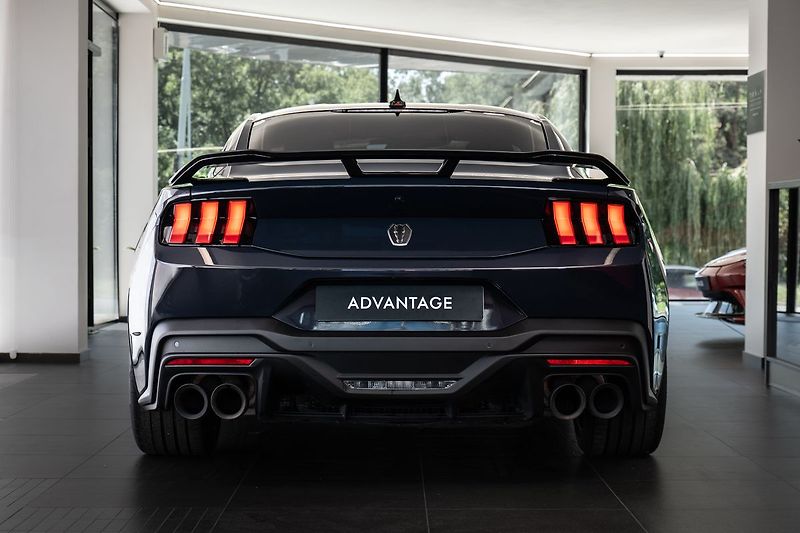 Ford Mustang Dark Horse - fotka 3 z 19