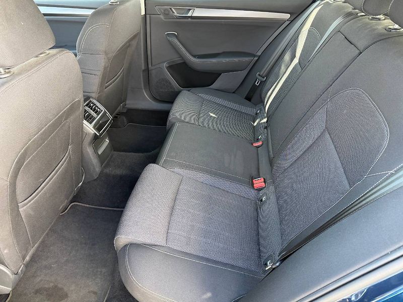 Škoda Superb (2021) 2.0 TDI 110 kW Style DSG - fotka 9 z 23