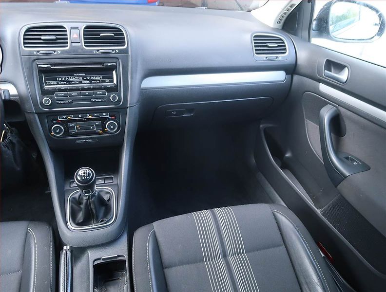 Volkswagen Golf (2012) 2.0 TDI, Tempomat - fotka 8 z 15
