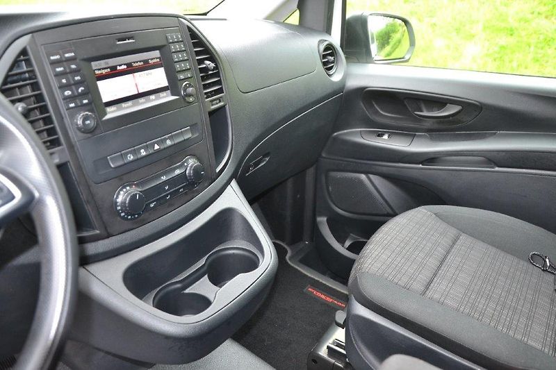 Mercedes-Benz Vito 4x4  7G automat 8-míst - fotka 9 z 29