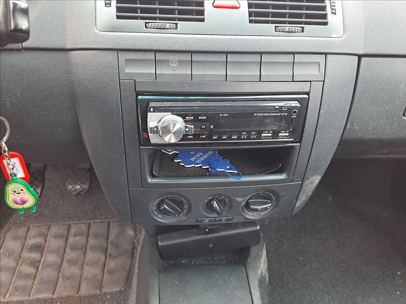 Škoda Fabia 1,2 HTP - fotka 12 z 13