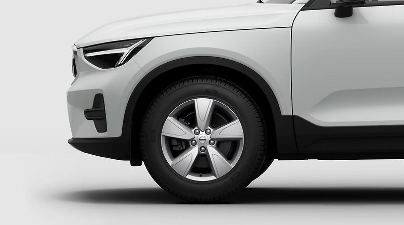 Volvo XC40 (2026) B3 ESSENTIAL AUT - fotka 19 z 19