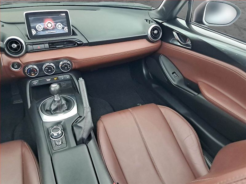 Mazda MX-5 (2017) 2.0 - fotka 8 z 17