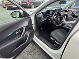 Peugeot 2008 1.2 T 96KW 54tkm  - náhled 11